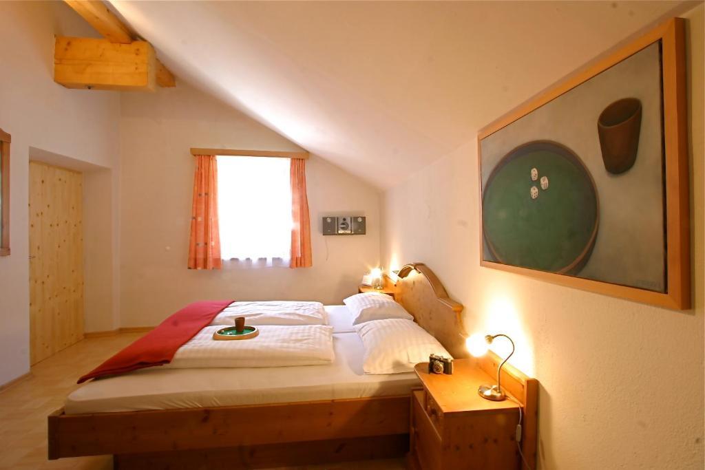 Spiele- Und Buchhotel Tschitscher Nikolsdorf Quarto foto